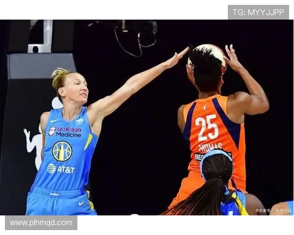 2017年WNBA季后赛火花队与天空队激战回顾与精彩瞬间分析