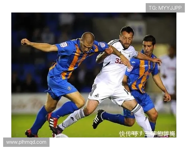 邓伯什与埃因的激烈对决揭示足球战术与团队合作的精彩瞬间