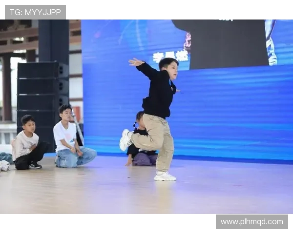 全国街舞大赛点评西安街舞队展现力量与激情的精彩表现